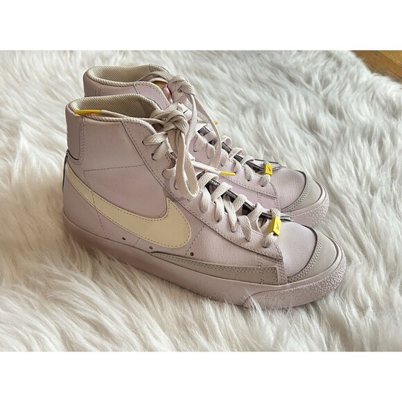 Nike Blazer Size 7.5 Mid 77 'Digital Pink' CZ0376-500 Preowned - Picture 2 of 14